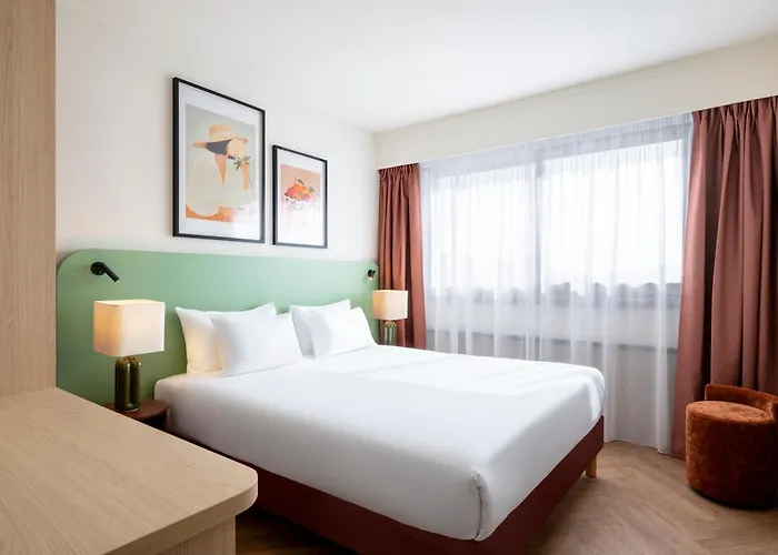Hotel Charlemagne By Happyculture Lyon
